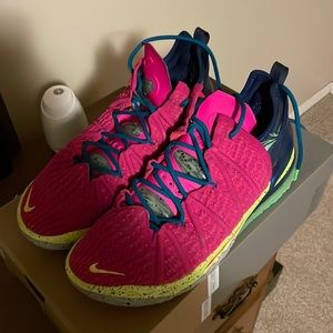 Lebron 18